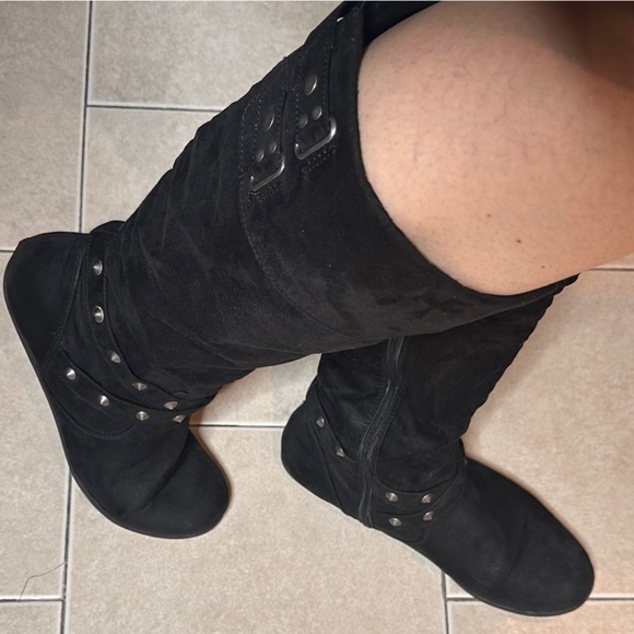 GUC Rampage Knee High Boots - Picture 2 of 10